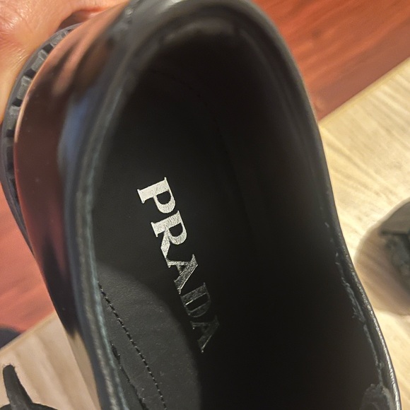 Prada Black leather lace up loafer. Woman’s size 7. - Picture 4 of 12